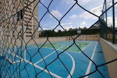 Apartamento para alugar com 48m², 2 quartos e 1 vaga Apartamento para alugar com 48m², 2 quartos e 1 vagaÁrea comum - quadra de esportes