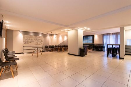 Apartamento para alugar com 60m², 1 quarto e sem vaga Apartamento para alugar com 60m², 1 quarto e sem vagaÁrea comum - Salão de festas