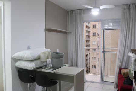 Apartamento para alugar com 35m², 2 quartos e sem vagaSala e Cozinha Integrada