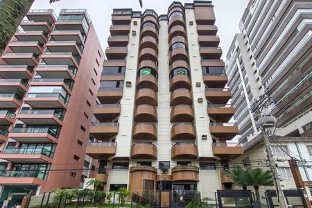 Apartamento para alugar com 123m², 3 quartos e 2 vagasFachada