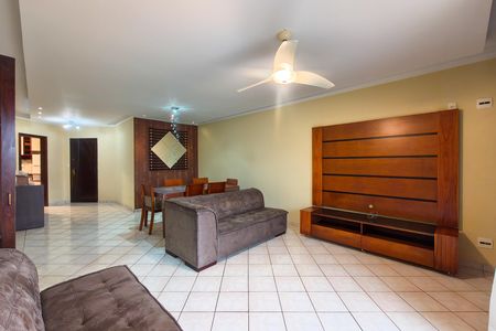 Apartamento para alugar com 123m², 3 quartos e 2 vagasSala