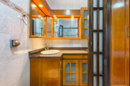Apartamento para alugar com 123m², 3 quartos e 2 vagasBanheiro da Suíte 1