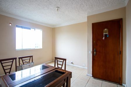 Apartamento para alugar com 80m², 2 quartos e sem vaga