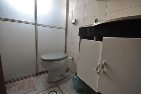 Casa à venda com 116m², 3 quartos e 3 vagasBanheiro Social
