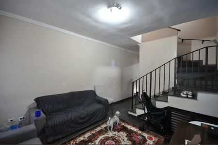 Casa à venda com 116m², 3 quartos e 3 vagasSala