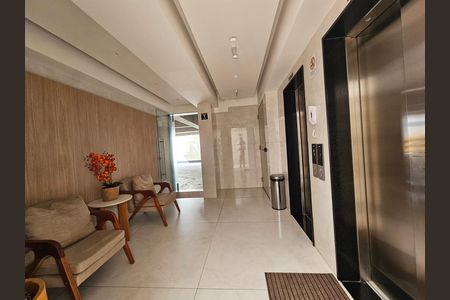 Apartamento para alugar com 23m², 1 quarto e 1 vaga Apartamento para alugar com 23m², 1 quarto e 1 vagaHall