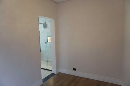 Casa de condomínio à venda com 346m², 4 quartos e 4 vagas Casa de condomínio à venda com 346m², 4 quartos e 4 vagasBanheiro da Suíte 4 - Principalv