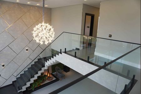 Casa de condomínio à venda com 346m², 4 quartos e 4 vagas Casa de condomínio à venda com 346m², 4 quartos e 4 vagasPiso Superior