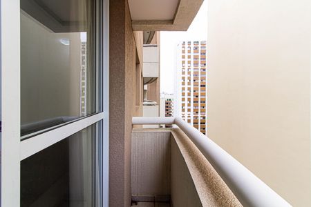 Studio para alugar com 30m², 1 quarto e 1 vaga Studio para alugar com 30m², 1 quarto e 1 vagaVaranda