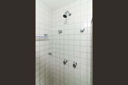 Studio para alugar com 30m², 1 quarto e 1 vaga Studio para alugar com 30m², 1 quarto e 1 vagaBanheiro
