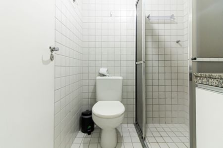 Studio para alugar com 30m², 1 quarto e 1 vaga Studio para alugar com 30m², 1 quarto e 1 vagaBanheiro