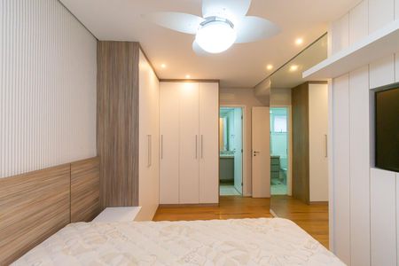 Apartamento para alugar com 74m², 2 quartos e 2 vagas Apartamento para alugar com 74m², 2 quartos e 2 vagasSuíte
