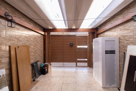 Garagem de casa à venda com 2 quartos, 125m² em Itaquera, São Paulo