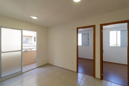 Sala de apartamento para alugar com 2 quartos, 38m² em Lapa de Baixo, São Paulo