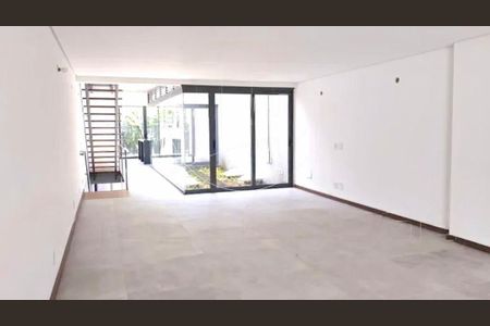 Casa à venda com 3 quartos, 278m² em Alto de Pinheiros, São Paulo