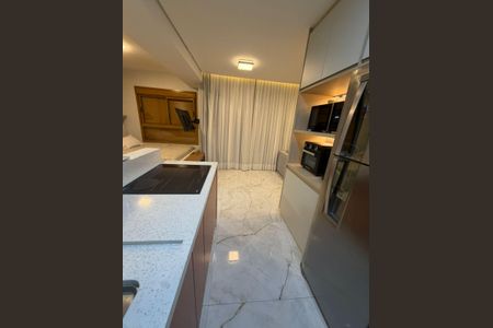 Cozinha de apartamento para alugar com 1 quarto, 37m² em Butantã, São Paulo