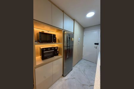 Cozinha de apartamento para alugar com 1 quarto, 37m² em Butantã, São Paulo