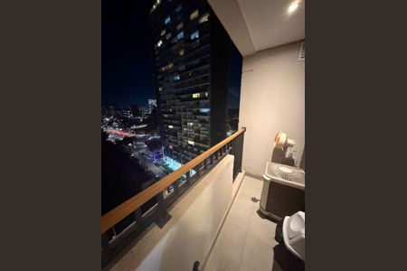 Apartamento à venda com 37m², 1 quarto e sem vaga Apartamento à venda com 37m², 1 quarto e sem vagaVaranda