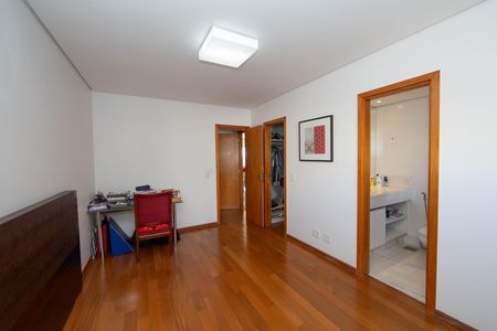 Apartamento para alugar com 278m², 4 quartos e 4 vagas Apartamento para alugar com 278m², 4 quartos e 4 vagasQUARTO1