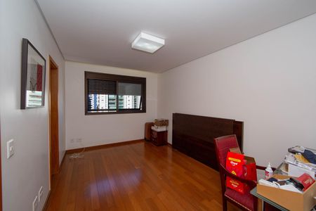 Apartamento para alugar com 278m², 4 quartos e 4 vagas Apartamento para alugar com 278m², 4 quartos e 4 vagasQUARTO1