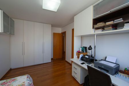 Apartamento para alugar com 278m², 4 quartos e 4 vagas Apartamento para alugar com 278m², 4 quartos e 4 vagasQUARTO2