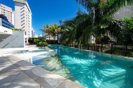 Apartamento para alugar com 278m², 4 quartos e 4 vagas Apartamento para alugar com 278m², 4 quartos e 4 vagasPISCINA