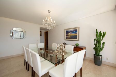 Apartamento para alugar com 278m², 4 quartos e 4 vagas Apartamento para alugar com 278m², 4 quartos e 4 vagasSALA