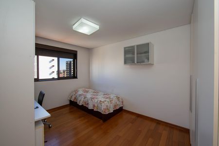 Apartamento para alugar com 278m², 4 quartos e 4 vagas Apartamento para alugar com 278m², 4 quartos e 4 vagasQUARTO2