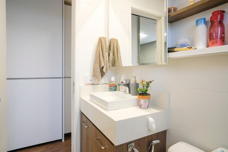 Apartamento à venda com 87m², 3 quartos e 2 vagasBanheiro da suíte