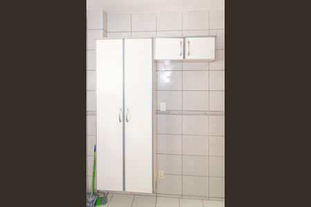 Apartamento à venda com 48m², 2 quartos e sem vagaCozinha - Armários