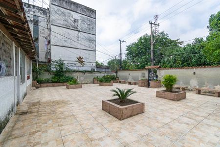 Apartamento à venda com 48m², 2 quartos e sem vagaÁrea comum de acesso