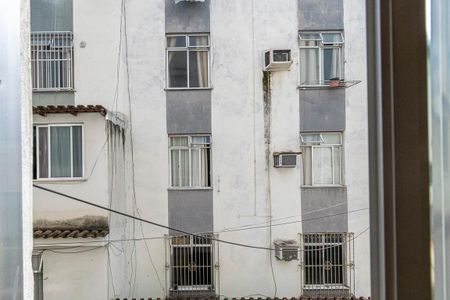 Vista da Sala de apartamento para alugar com 2 quartos, 48m² em Olaria, Rio de Janeiro