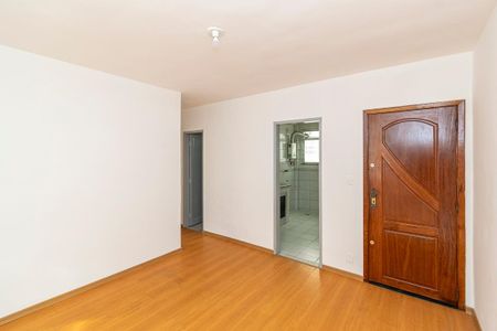 Sala de apartamento para alugar com 2 quartos, 48m² em Olaria, Rio de Janeiro