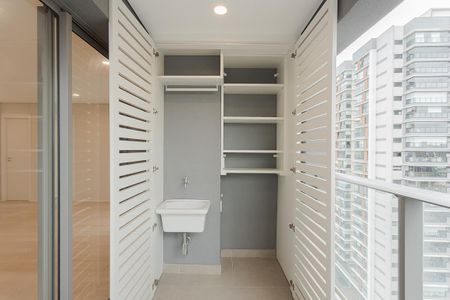Apartamento para alugar com 67m², 2 quartos e sem vagaÁrea de Serviço