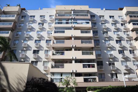 Apartamento para alugar com 61m², 2 quartos e 1 vagaFACHADA