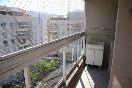 Apartamento para alugar com 61m², 2 quartos e 1 vagaVARANDA