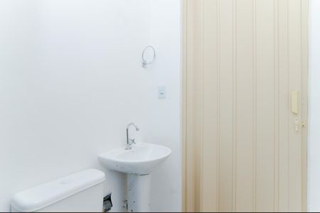 Casa para alugar com 18m², 1 quarto e sem vagaBanheiro