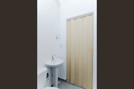 Casa para alugar com 18m², 1 quarto e sem vagaBanheiro