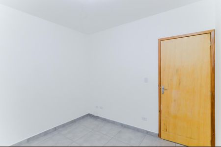 Quarto de casa para alugar com 1 quarto, 18m² em Torres Tibagy, Guarulhos