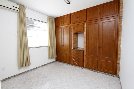 Quarto 2 - Suíte de casa para alugar com 3 quartos, 473m² em Palmeiras, Belo Horizonte