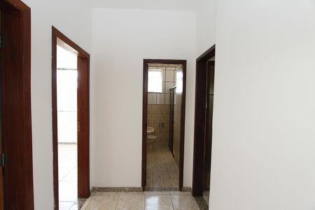Casa para alugar com 473m², 3 quartos e 3 vagasCorredor
