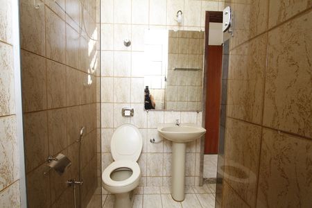 Casa para alugar com 473m², 3 quartos e 3 vagasBanheiro da Suíte
