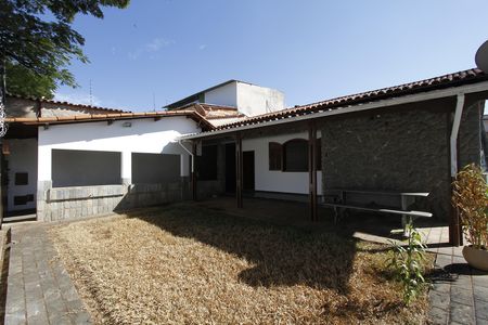 Casa para alugar com 473m², 3 quartos e 3 vagasÁrea externa