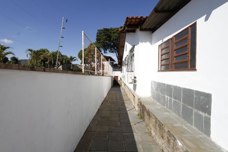 Casa para alugar com 473m², 3 quartos e 3 vagasCorredor