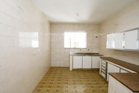 Casa para alugar com 473m², 3 quartos e 3 vagasCozinha