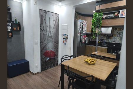 Cozinha de apartamento à venda com 2 quartos, 45m² em Jardim Sao Pedro, Osasco