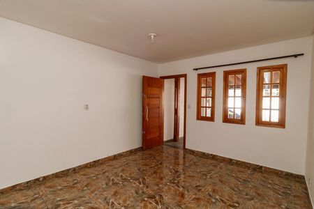 Casa à venda com 70m², 2 quartos e 1 vaga