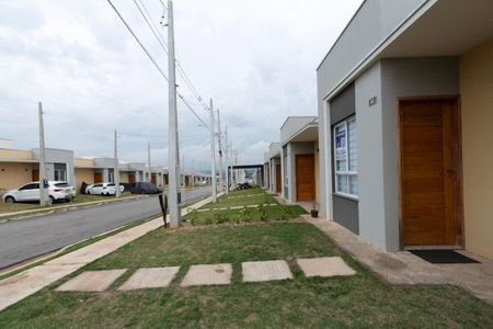 Casa de condomínio para alugar com 59m², 2 quartos e 2 vagas