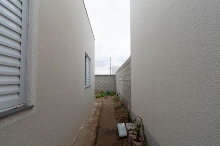Casa de condomínio para alugar com 59m², 2 quartos e 2 vagas