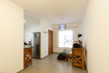 Casa de condomínio para alugar com 59m², 2 quartos e 2 vagas